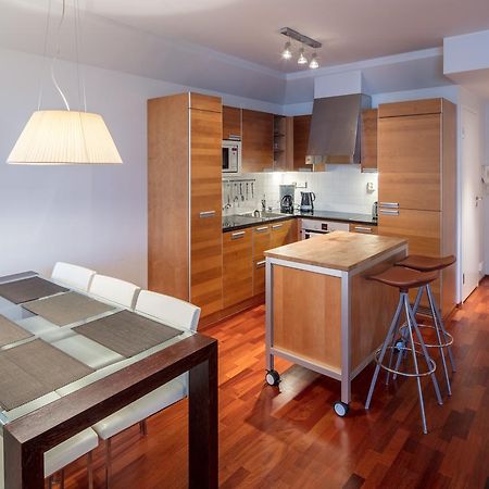City Center Park View Studio With Sauna And Balcony Apartamento Helsínquia Exterior foto
